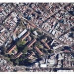 Foto aérea del Hospital Tornú en la que se destaca su notable arboleda