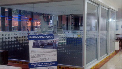 Figura 2. Maqueta a escala de una unidad de cuidados intensivos neonatal.