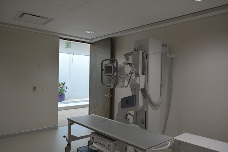 Área de imagenología Hospital Christus Muguerza / Faro del Mayab.