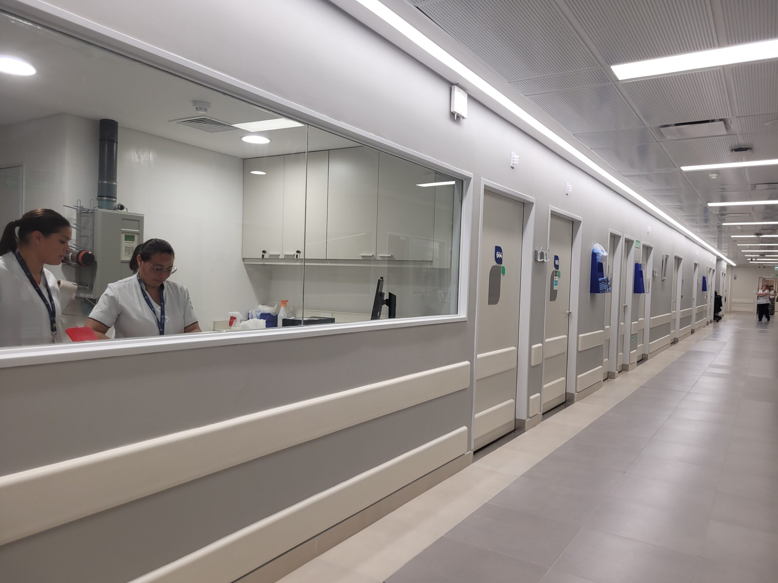 IMAGEN 20- circulacion con espacios de trabajo